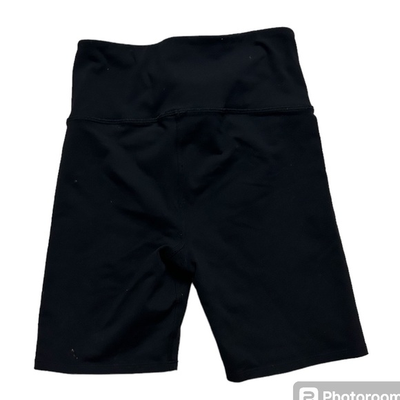 Alo Yoga Bike Shorts - Picture 2 of 5